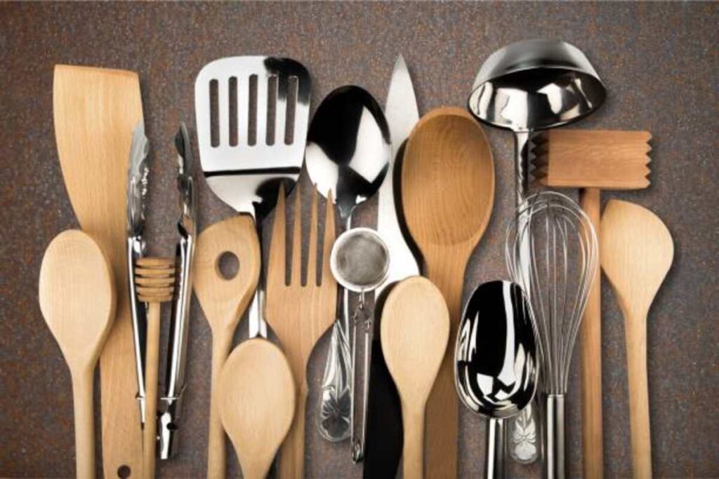What Serving Utensils Are Used When Serving Food?